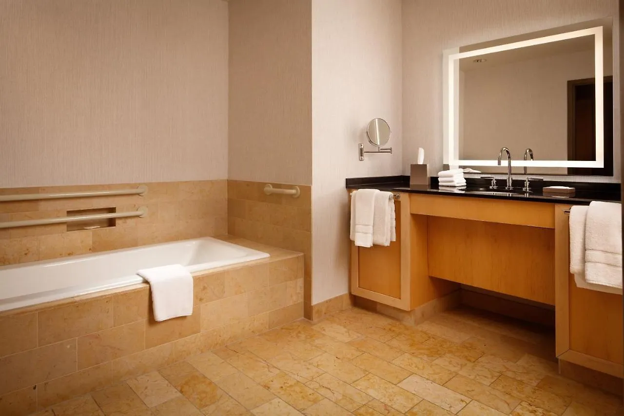 Hotel The Westin St. Louis  Saint-Louis